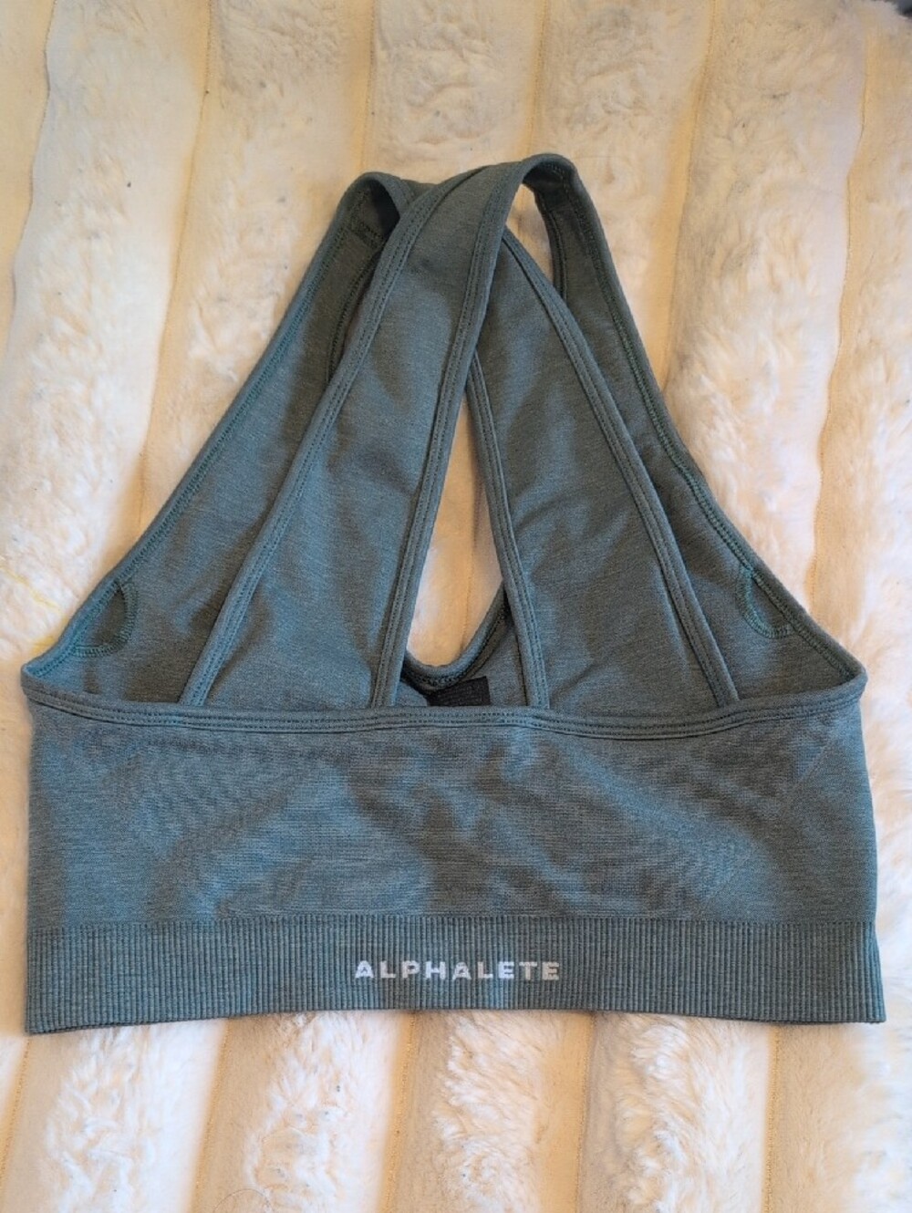 Alphalete Ruched V-Front Racerback Sports Bra - Olive - Picture 3 of 3
